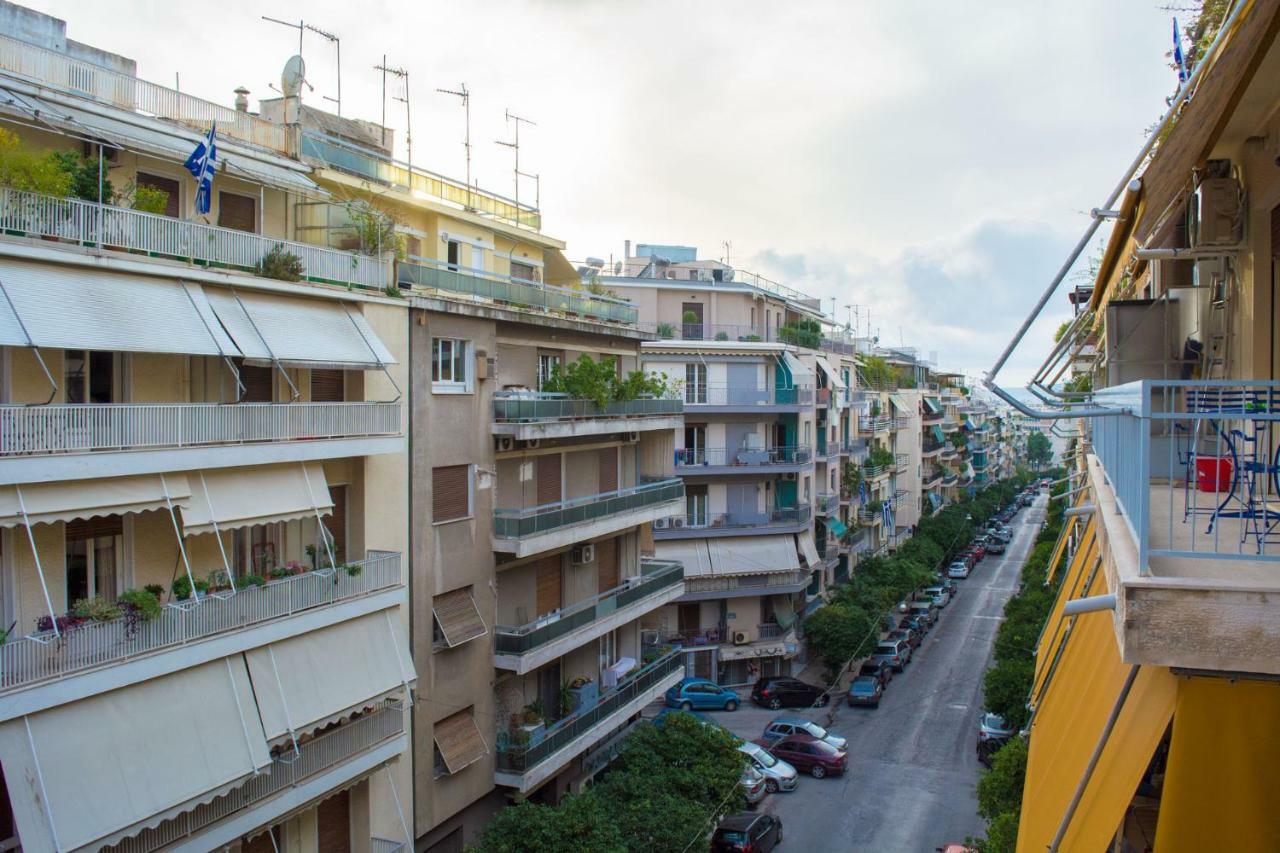 Casa de colores, next to the metro Atene Esterno foto