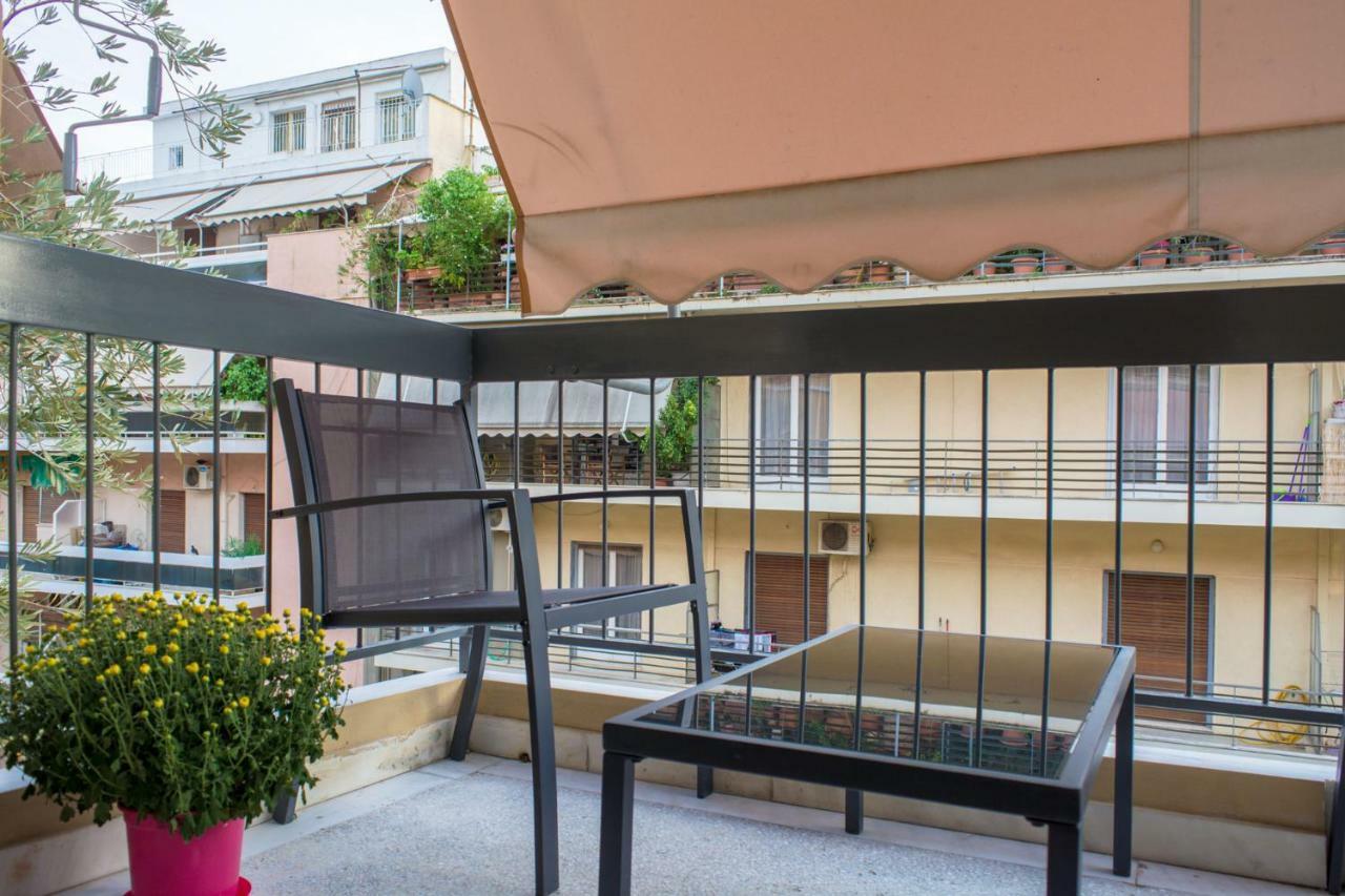 Casa de colores, next to the metro Atene Esterno foto