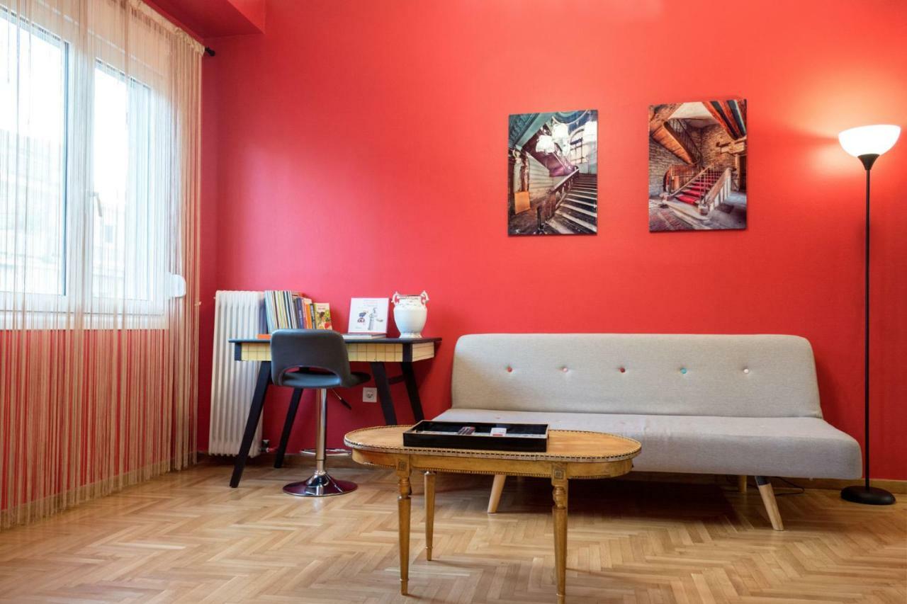 Casa de colores, next to the metro Atene Esterno foto